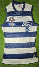Load image into Gallery viewer, Brad Close Guernseys and shorts - consignment