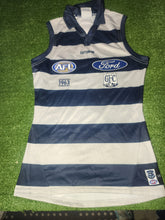 Load image into Gallery viewer, Brad Close Guernseys and shorts - consignment