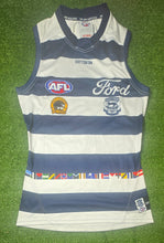Load image into Gallery viewer, Brad Close Guernseys and shorts - consignment