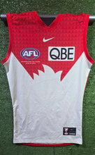 Load image into Gallery viewer, Will Hayward 2024 and 2025 Player items - Consignment