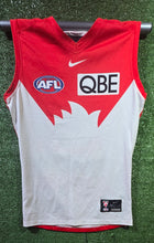 Load image into Gallery viewer, Will Hayward 2024 and 2025 Player items - Consignment