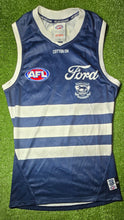 Load image into Gallery viewer, Brad Close Guernseys and shorts - consignment
