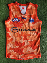 Load image into Gallery viewer, 2018 North Melbourne Kangaroos AFL TRAINING Player Issue Guernsey ORANGE CAMO
